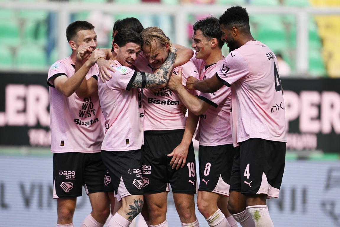 Palermo players celebrating